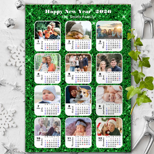 2026 Calendar Family Photo Collage Festive Grönt Julkort