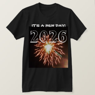 2026 DET ÄR EN NY DAG! tee