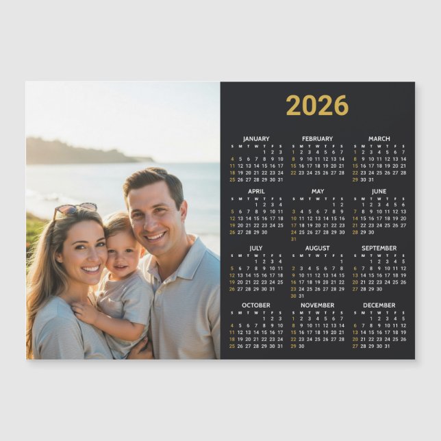 2026 Fotokalender | Heldårs Svart Kylskåpskort (Framsida)