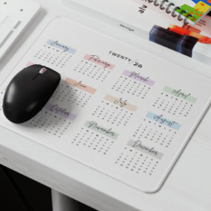 2026 FULLT ÅR CALENDAR PASTEL HANDSKRIFTLIG SKRIVS MUSMATTA