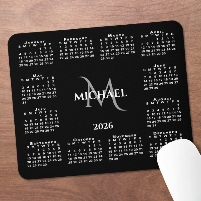 2026 Kalender Chic Monogram Namn på Svart Musmatta (2026 Calendar Chic Monogram Name on Black Mouse Pad with mouse)