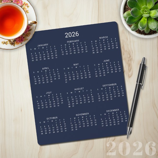 2026 Modern blåkalender för minsta flottan Musmatta (2026 Modern Minimalist Navy Blue Calendar Mouse Pad)