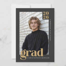 2026 Modern Charcoal & Warm Gold Graduation Inbjudningar