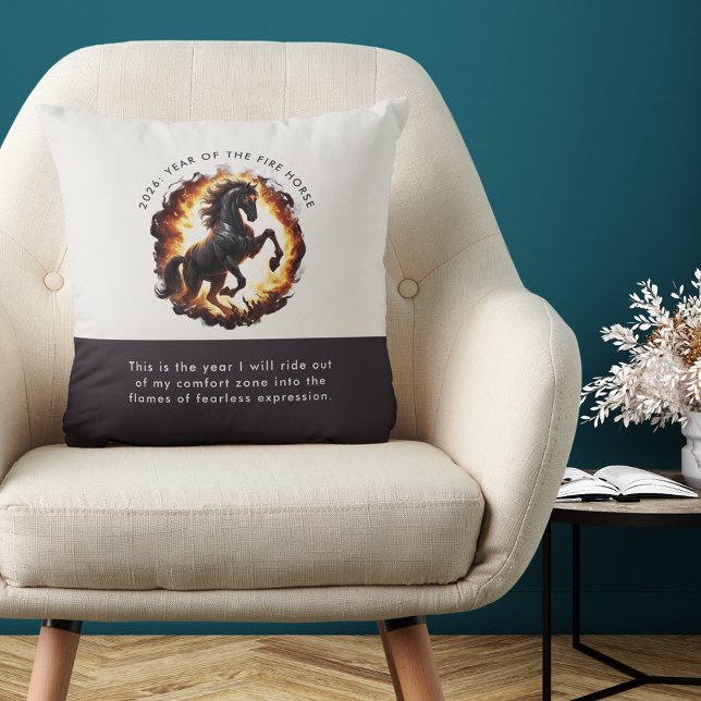 2026 Year of the Fire Horse Motivational Quote Kudde (2026 Year of the Fire Horse Motivational Quote Throw Pillow)