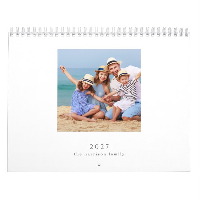 2027 Familjefoto Present Anpassad 12 Månader Kalender (Omslag)