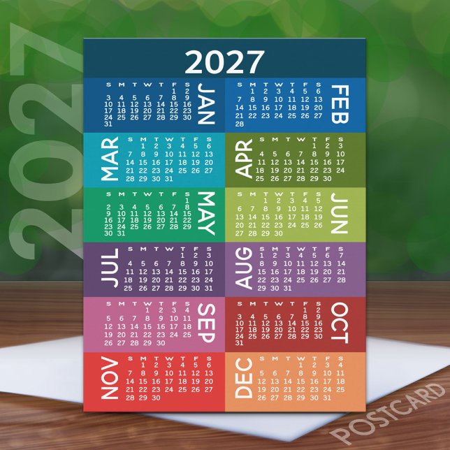 2027 Kalendern Hela Året med funky färgglada månad Vykort (2027 Calendar on a Postcard)