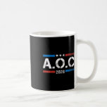 2028 för Presi Aoc Alexandria Ocasio Cortez Kaffemugg<br><div class="desc">Womens Aoc Alexandria Ocasio Cortez 2028 för presidentvalet V-nacke</div>