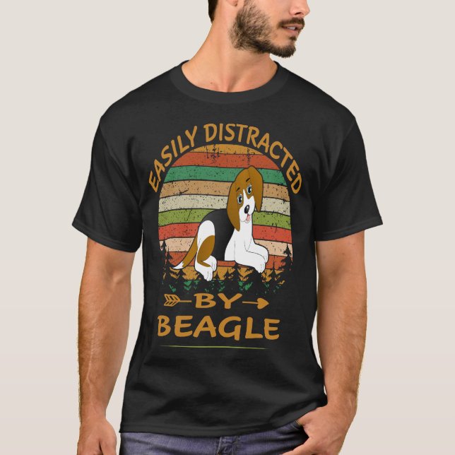 209 Lätt Distraherad Av Beagle T Shirt (Framsida)