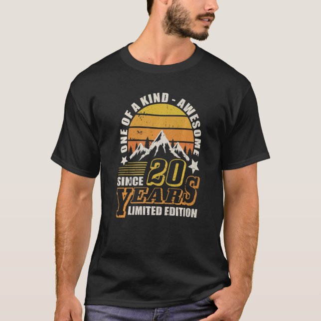 20 år gammal 20:e födelsedagen 19 t shirt (Framsida)