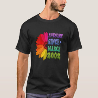 20 år gammal Blommigt Fantastisk sedan mars 2002 2 T Shirt