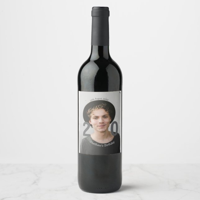 20-årsdag namn foto datum man blå vit s vinflaska etikett (Framsida)