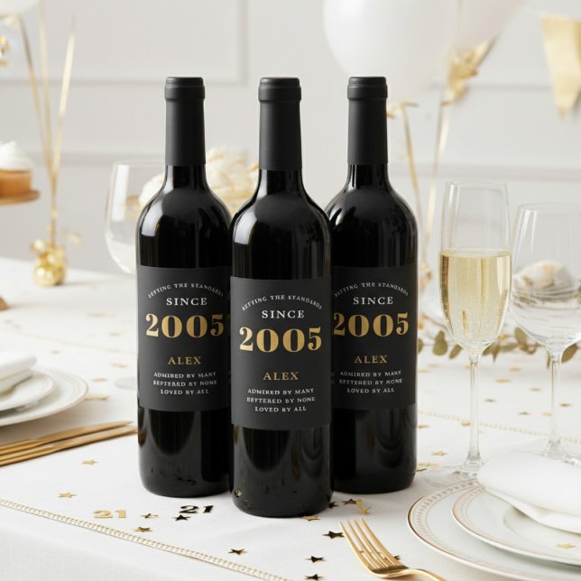 20:e födelsedagen Namn 2005 Chicen Svarta Guld Ele Vinflaska Etikett (21st birthday wine labels on a white and gold background.)