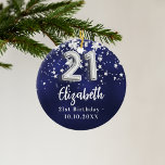 21:a födelsedag - marinblå silver-stjärnor julgransprydnad keramik<br><div class="desc">En marin blå bakgrund färg med faux silver-stjärnor. Den blå färg är ojämn. Lägg till namn,  text/datum</div>