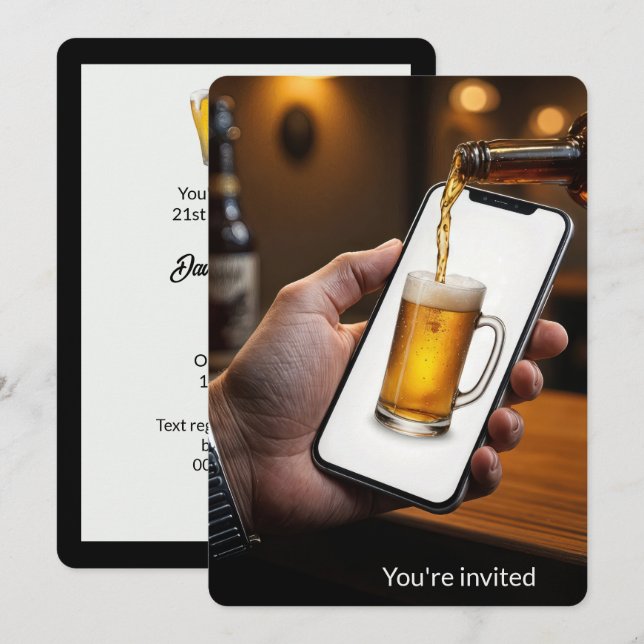 21:a födelsedagen Party Beer Mugg på en Smartphone Inbjudningar (Fram/baksida)