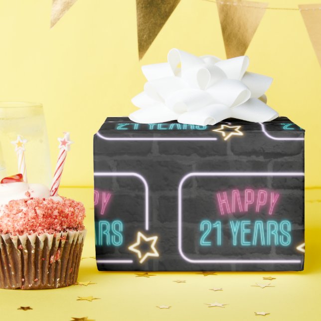 21:a födelsedagskalan på brickor Papper Presentpapper (Födelsedagsfest)