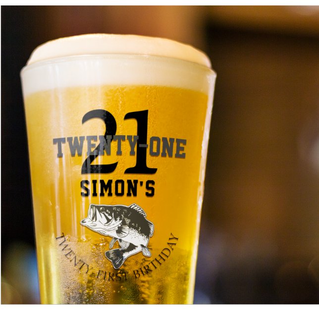 21:e födelsedag Bass-fiske Glaskopp (Custom Twenty First Birthday Bass Fishing Beer Glass)