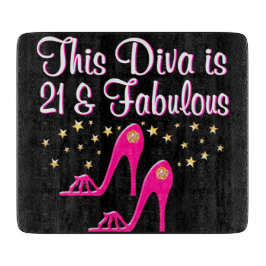 21 YR GAMLA SHOE QUEEN