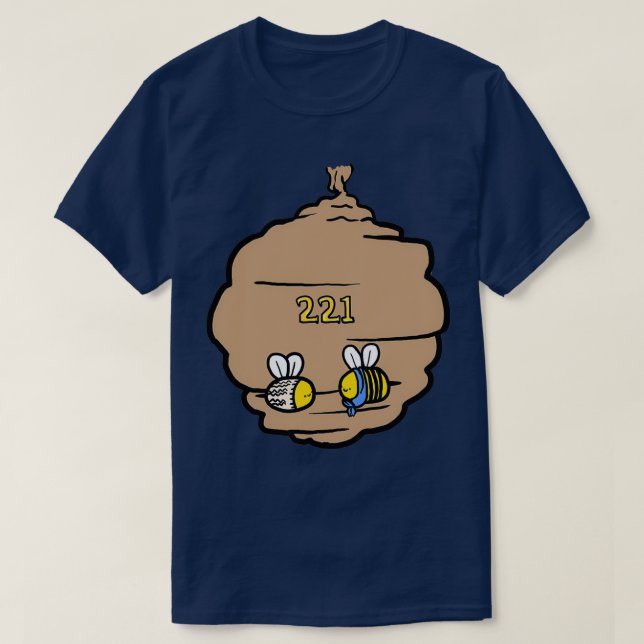 221 Bee Baker Street T Shirt (Design framsida)