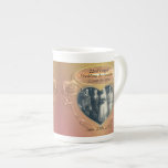 22:a/7:e kopparårsdagen   2 foton Mugg Benporslin Mugg<br><div class="desc">Tittar du för högerna keramisk mugg för deras koppar-bröllop-årsdag och markerar milstolpen med foto? Du kanske har hittat det med min ursprungliga,  eleganta ro-design och -mallar för anpassning!</div>