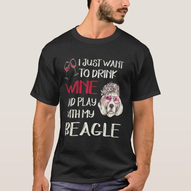 22 Drick Vin Och Lek Med Min Beagle T Shirt (Framsida)