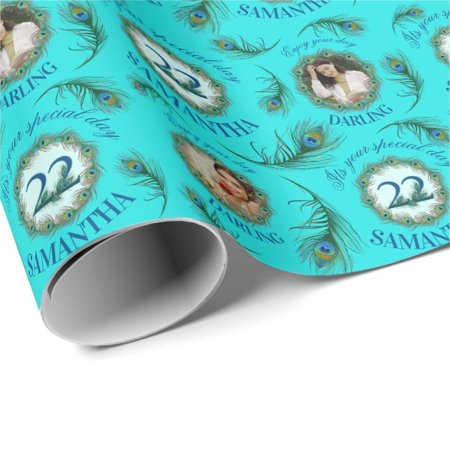 22 Peacock Feather Fully Editable Custom Photo Presentpapper (Rullad Hörn)
