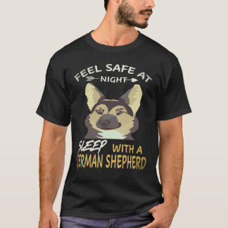23 Känn dig trygg på natten Sova med en tysk herde T Shirt