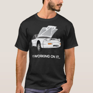 240-talets S13-kläckningsbild som arbetar med IT- T Shirt