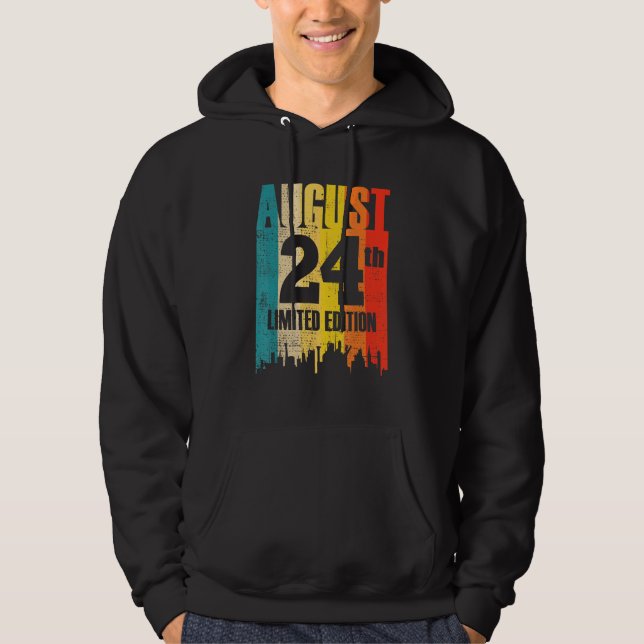24 augusti Begränsad utgåva Månad 8 24 dagar Retro Hoodie (Framsida)