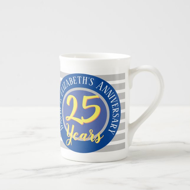 25 år minnesdag benporslin mugg (Höger)
