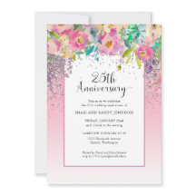 25-års bröllopsdag med silver och blommor