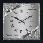 25-årsdagen för Luxury Metallic Silver & Diamond  Fyrkantig Klocka<br><div class="desc">25-årsjubileet av Luxury Metallic Silver & Diamond Square Wall Clock.</div>