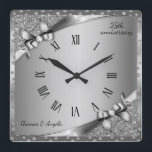 25-årsdagen för Luxury Metallic Silver & Diamond  Fyrkantig Klocka<br><div class="desc">25-årsjubileet av Luxury Metallic Silver & Diamond Square Wall Clock.</div>