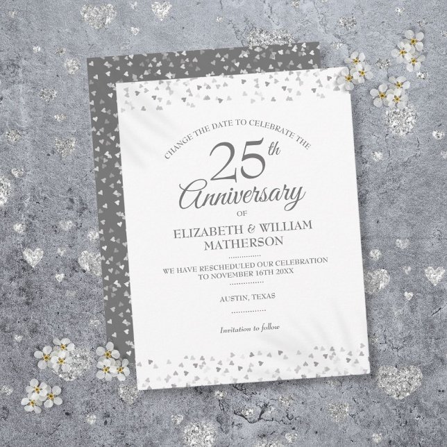 25-årsjubileum Ändra datumet Silver Hearts Meddelande Vykort (25th Anniversary Change the Date Silver Hearts Announcement Postcard)