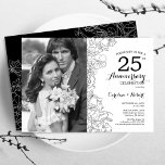 25-årsjubileum med Photo - White Black Blommigt Inbjudningar<br><div class="desc">25-årsjubileum med inbjudan till Photo - White Black Blommigt. Modern design med botaniska konturaccenter för teckning och typsnitt för typgrafiska skript. Enkel perfekt för inbjudan-kort för trendig för en snyggt-bröllop-årsdag i firande. Kan anpassas så att de återspeglar alla år av giftermål. Skrivna Zazzle-inbjudningar eller digital utskrivbar mall för omedelbar nedladdning....</div>