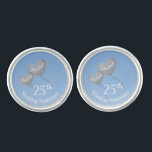 25:e årsdagen för bröllop-silvret-hjärtballonger cufflinks<br><div class="desc">Personlig 25:e Silver-Bröllop-årsdagen för hjärtballongslänkar.
En vacker gåva till en fru till ge hennes make efter 25 år av giftermål.
namn på varje ballong kan anpassas och årsdagen kan också ändras om så önskas.
Matchningskort finns också i denna moderna design.</div>