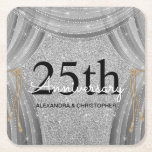 25:e Bröllop-årsdagen för Silver och Svarta Gnistr Underlägg Papper Kvadrat<br><div class="desc">25:e årsdagen för Svarta havet och Glitter-gardinerna vid Silver Gnistran i Party Underlägg. Dessa 25-årsjubileum i Svarta och Silver kan anpassas så att de omfattar era 25-årsjubileum i giftermål och personlig i namn.</div>