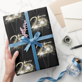 25:e födelsedagskalkern på svart omslagning presentpapper