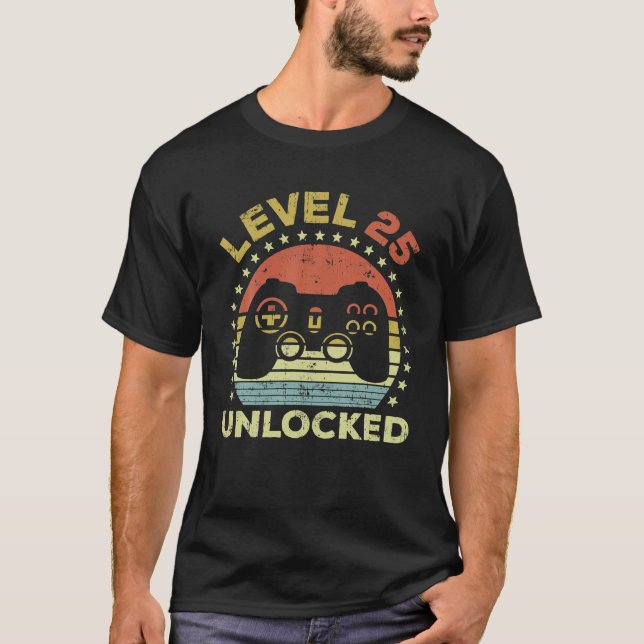25:e födelsedagsspelsnivån 25 olåst t shirt (Framsida)