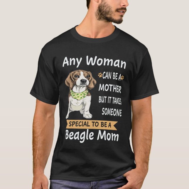 26 Speciellt Att Vara En Beagle Mamma Beagle T Shirt (Framsida)