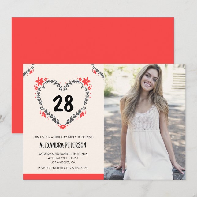 28-års födelsedagsinbjudningar till henne Blommig  Inbjudningar (Fram/baksida)
