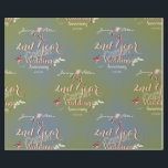 2:a Bröllop-årsdagen av Cotton Lily i dalen Presentpapper<br><div class="desc">För ett typsnitt av roligtens vintage på din andra bröllop-årsdag som passar bra ihop med din hemdekanter. Jag är tillgänglig för alla anpassningar du vill,  bara meddela mig så får jag höger tillbaka till dig!</div>