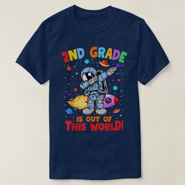 2:a Klass är utanför världsrymden 2:a sekund T Shirt (Design framsida)