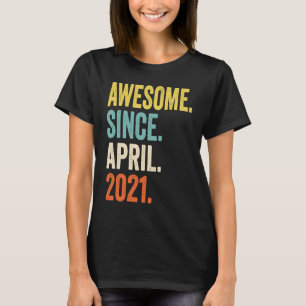 2 år gammal Fantastisk sedan april 2021, andra föd T Shirt