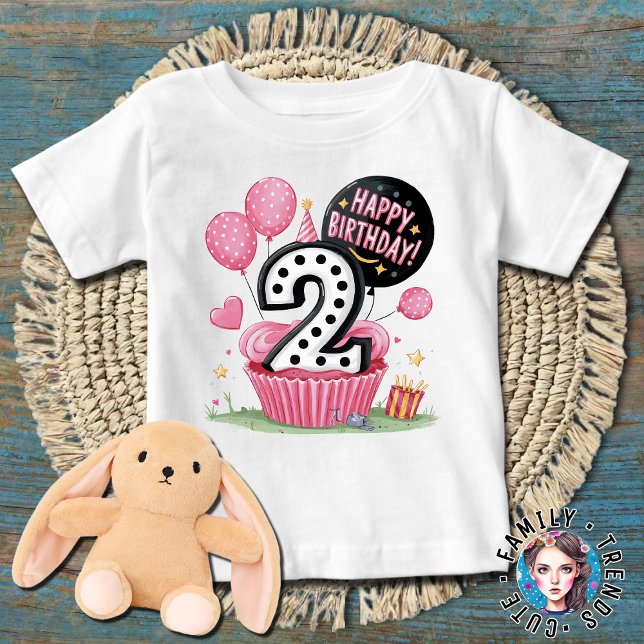 2-års födelsedags Cupcake T Shirt (Skapare uppladdad)