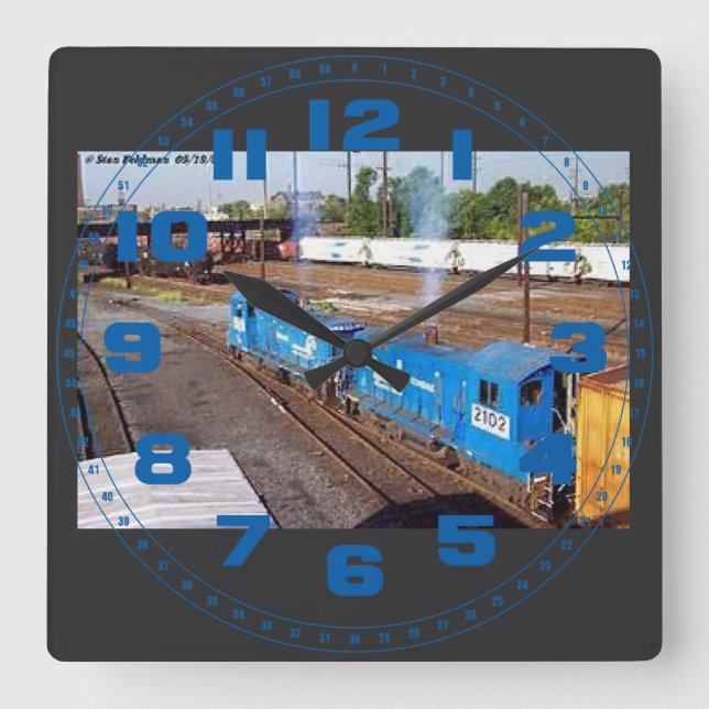 2 Conrail SW-1001's       Fyrkantig Klocka (Framsida)