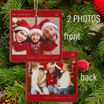 2 familjefotografier - minimal jul-roligt röd julgransprydnad keramik<br><div class="desc">Enkelt minimalistiskt typografi av anpassningsbarna God jul,  familjens namn och årrött träd-prydnadsföremål.</div>