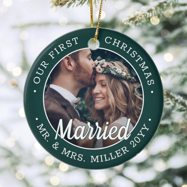 2 Foto Newlyweds 1:a Julafton Gift Grönt och vit Julgransprydnad Keramik (Skapare uppladdad)