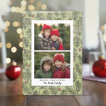 2 Foto Vitvit Gräns i Grenar vid jul Julkort<br><div class="desc">Använda 2 vågrät bilder och skapa ett unikt trendig Julhälsningar med en liten mönster i Julgran gren i bakgrunden. Den har en målad blick med vintern-ikoner. Om du vill flytta något runt klickar du på knappen Anpassa för att göra ändringar.</div>