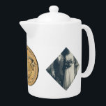 2 Foton 50:e Bröllop-årsdagen Porcelain<br><div class="desc">Tittar för den unika originalgrafiken,  50-årsdagen för bröllop-tekannan designad porslin för dem? Då kanske det blir så,  en guldfärgad medaljon på den här häpnadsväckande tryckta tekannan! De kommer att njuta av att ha det hela året också:)</div>