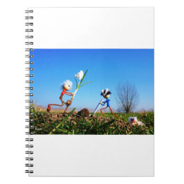 2 Fubby's die een bol krokus planten. Anteckningsbok